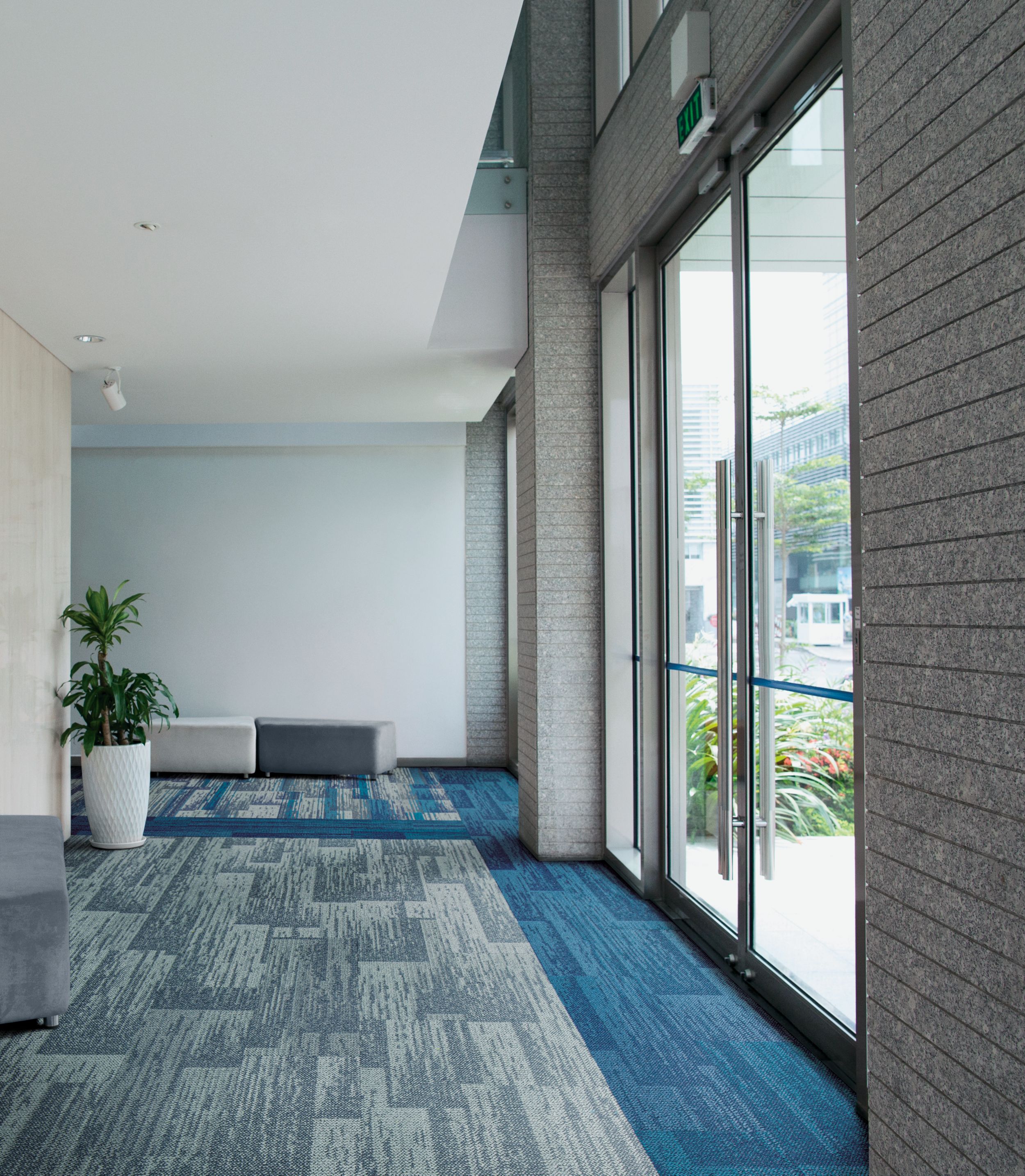 Interface AE311, AE315 and AE317 plank carpet tile in multifamily corridor image number 17